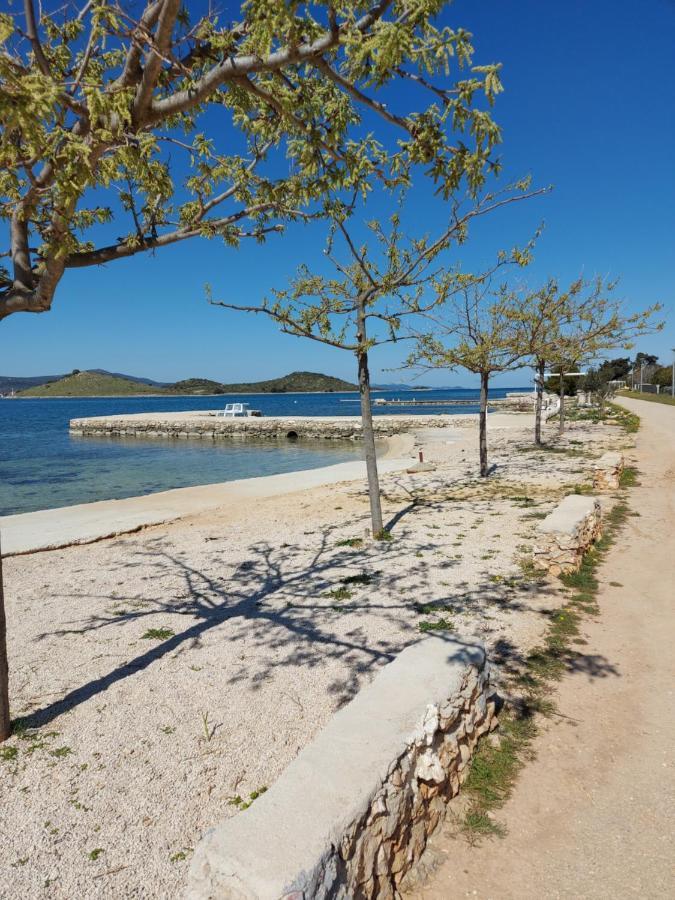 Apartman Lorna Turanj Kültér fotó