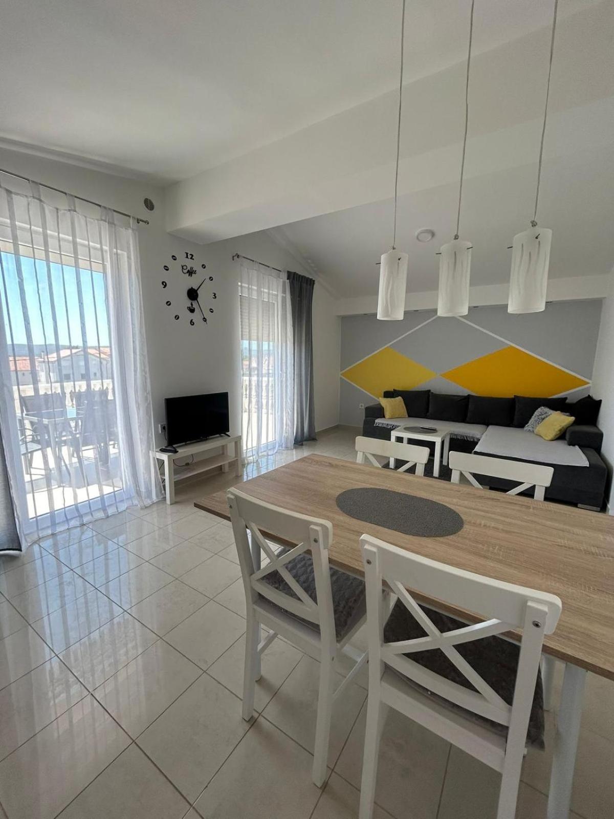 Apartman Lorna Turanj Kültér fotó