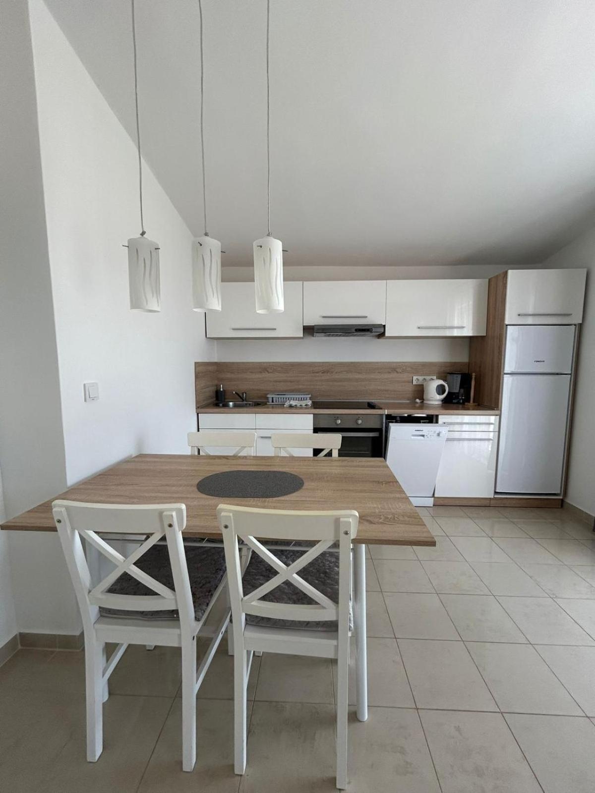 Apartman Lorna Turanj Kültér fotó