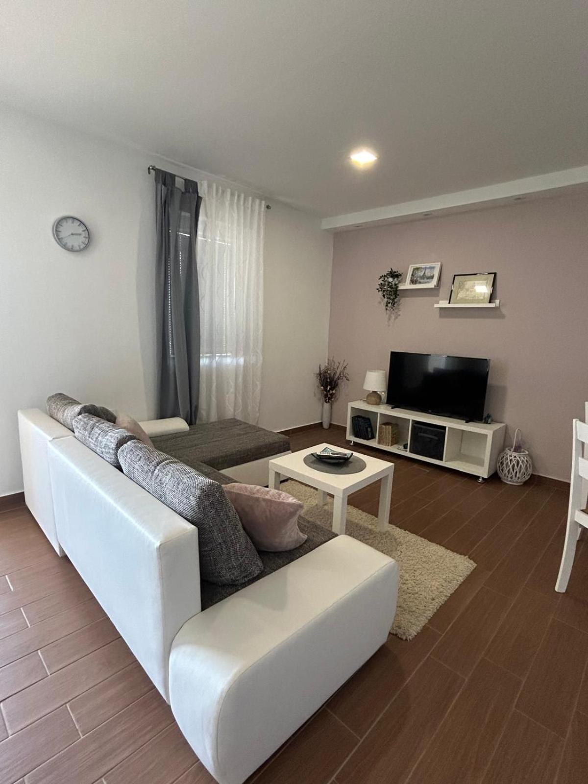 Apartman Lorna Turanj Kültér fotó