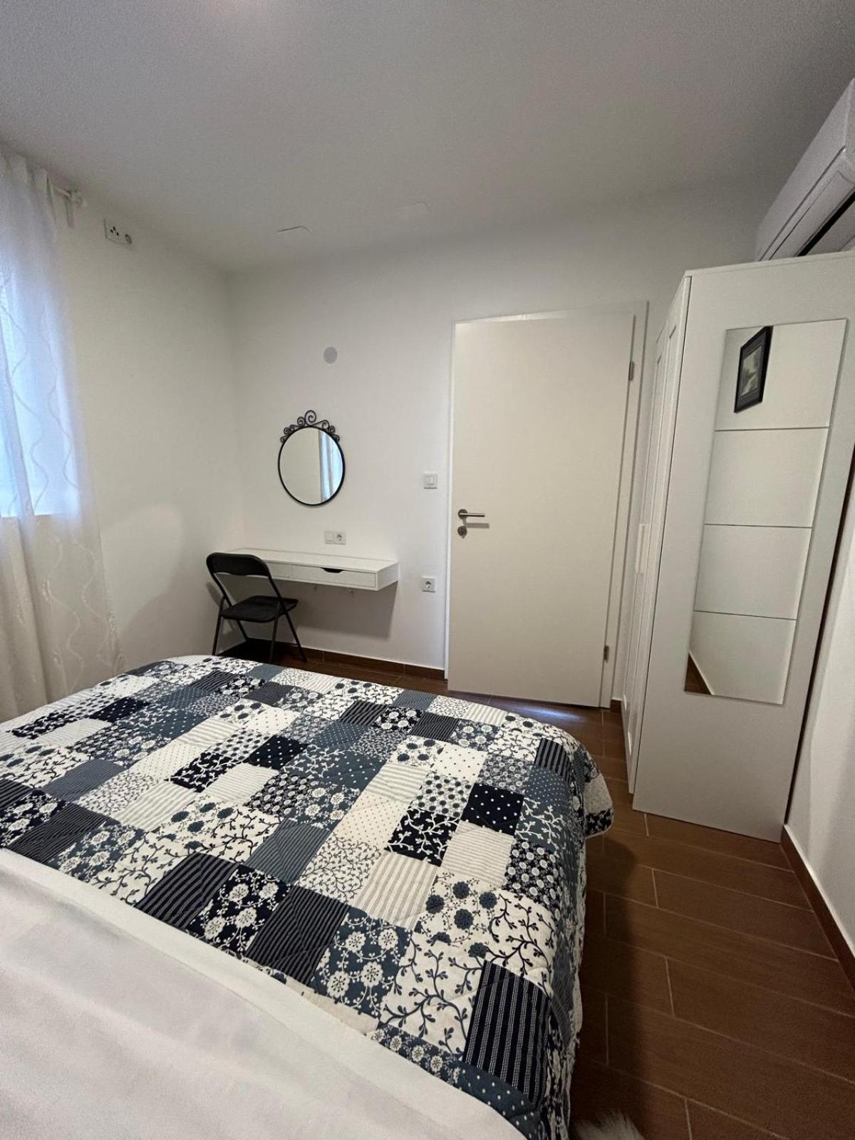 Apartman Lorna Turanj Kültér fotó